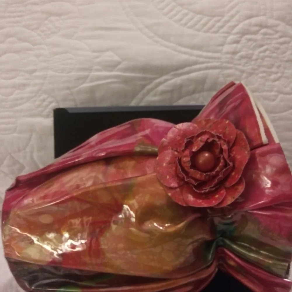 Handmade Paper-Maiche Floral Vase
